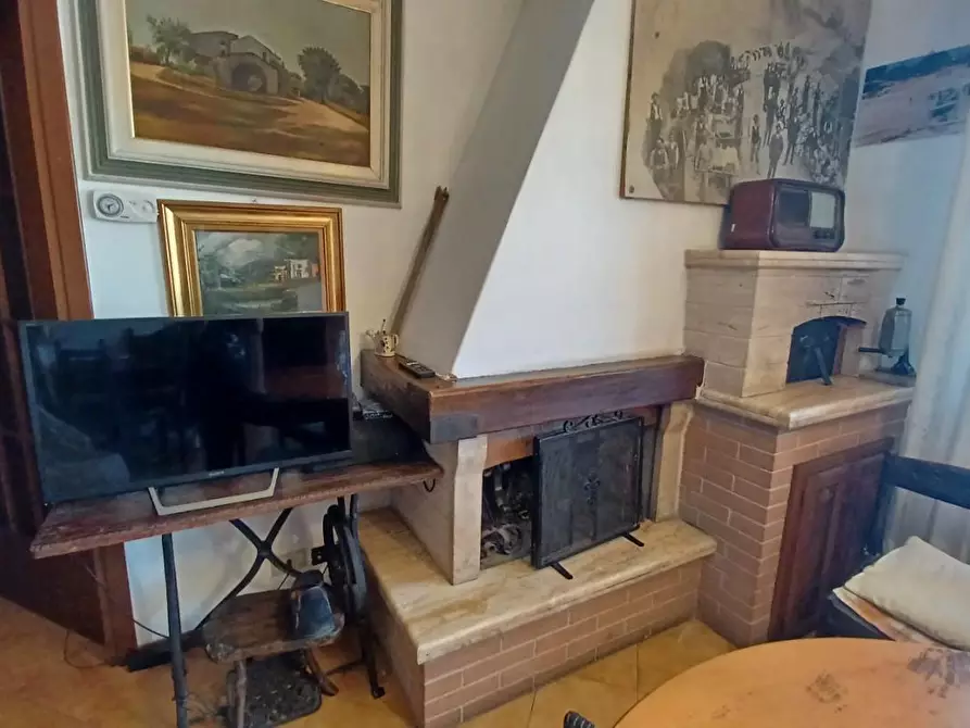 Immagine 8 di Appartamento in vendita  a Colle Di Val D'elsa