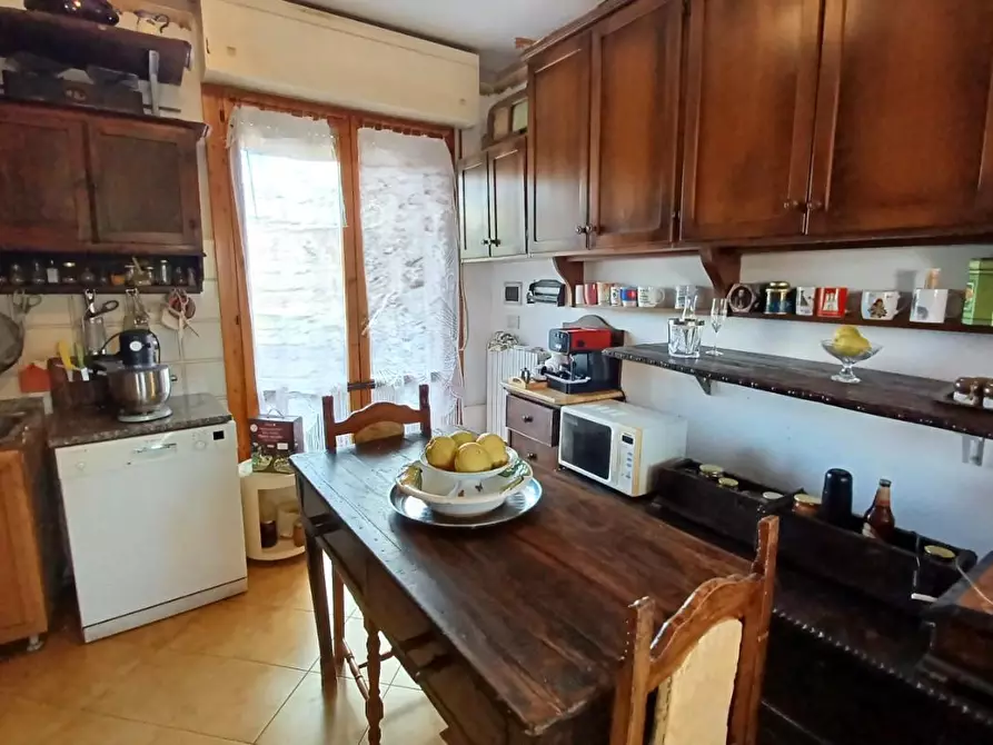 Immagine 4 di Appartamento in vendita  a Colle Di Val D'elsa