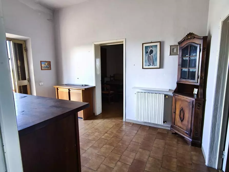 Immagine 9 di Casa colonica in vendita  a Pontedera