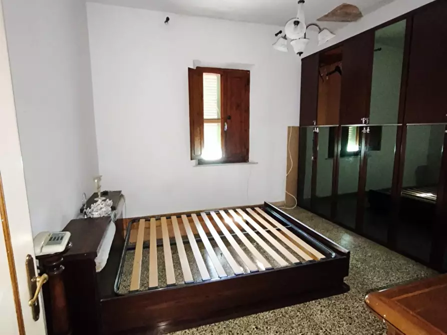 Immagine 25 di Casa colonica in vendita  a Pontedera