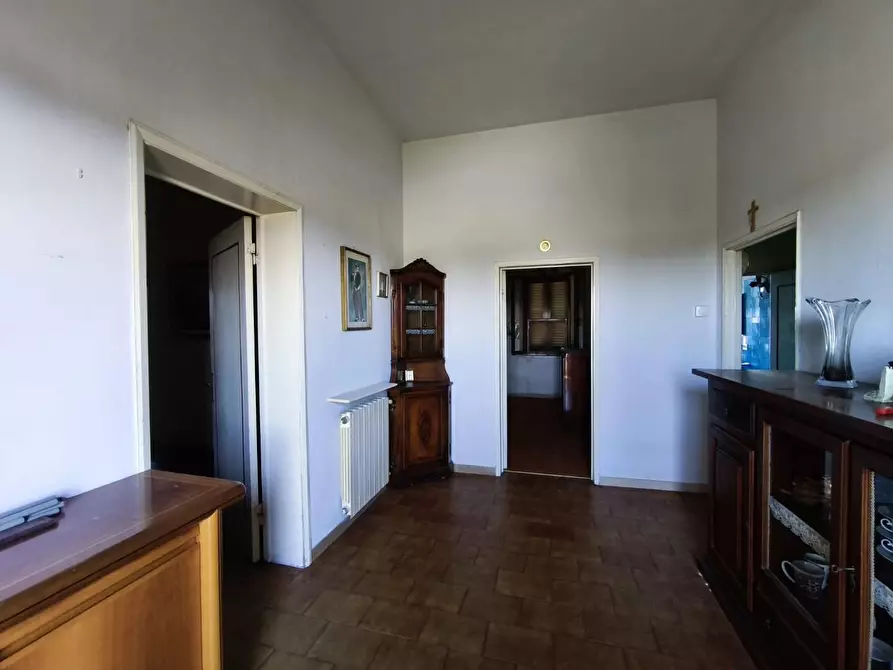 Immagine 7 di Casa colonica in vendita  a Pontedera