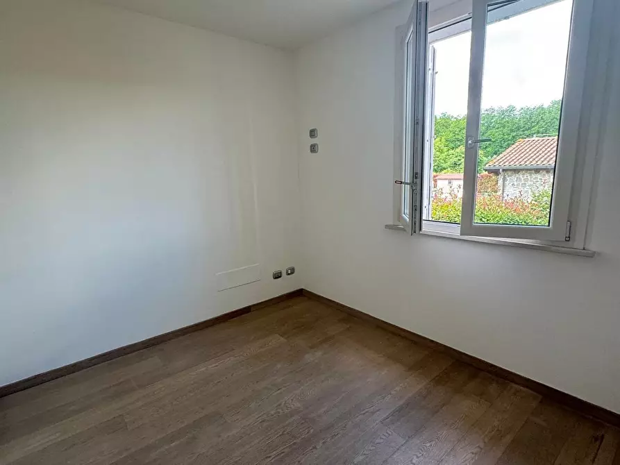 Immagine 16 di Villa in affitto  a Capannori