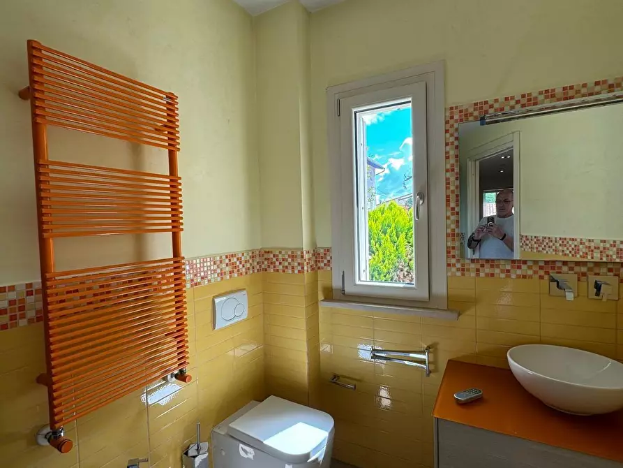 Immagine 15 di Villa in affitto  a Capannori