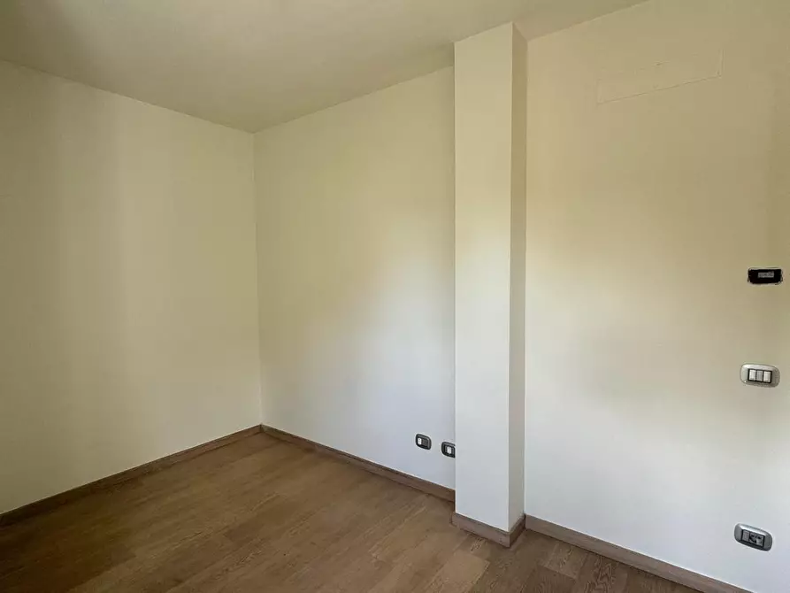 Immagine 17 di Villa in affitto  a Capannori