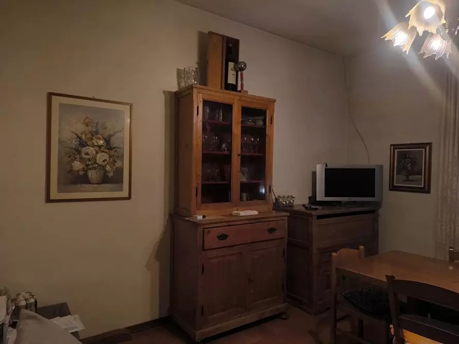 Immagine 44 di Casa colonica in vendita  a Lucignano