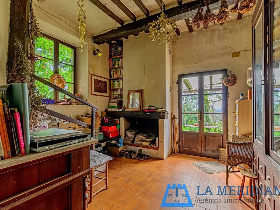 Immagine 6 di Casa colonica in vendita  a Lamporecchio