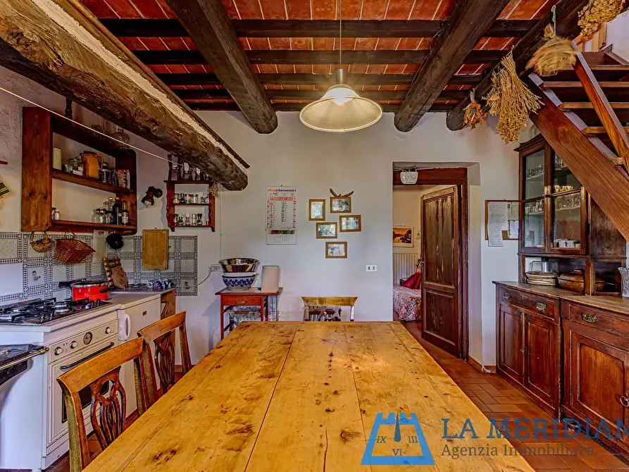 Immagine 17 di Casa colonica in vendita  a Lamporecchio