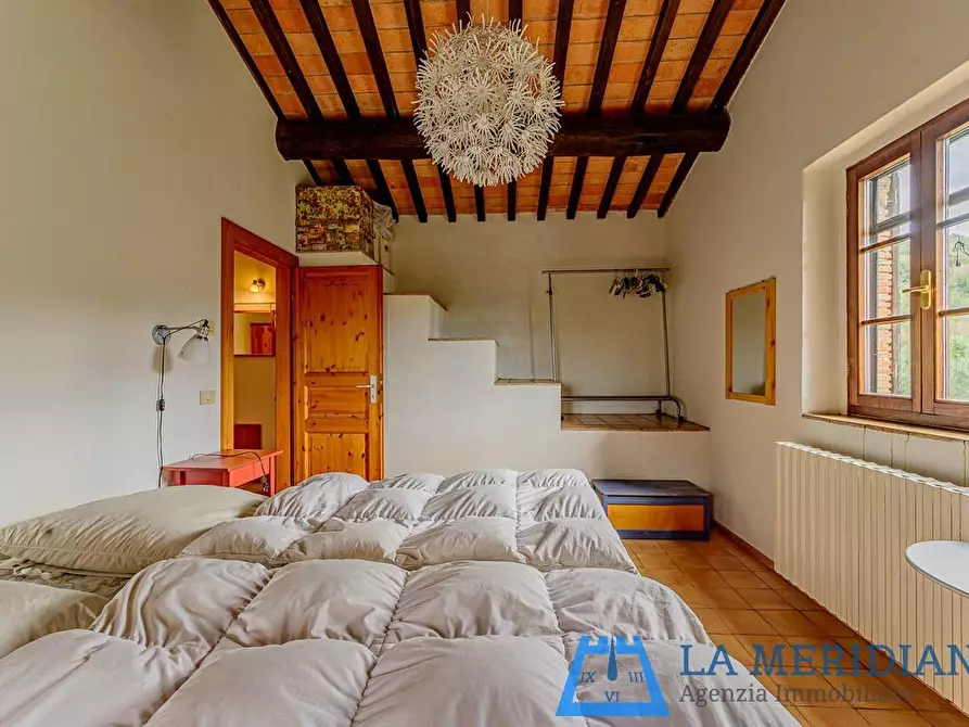 Immagine 22 di Casa colonica in vendita  a Lamporecchio