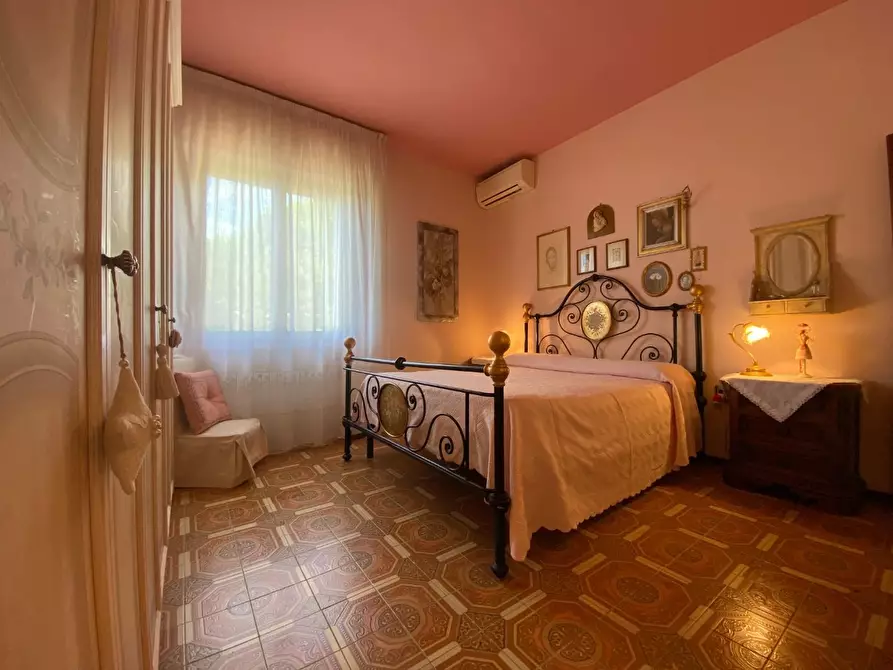 Immagine 24 di Appartamento in vendita  a Santa Croce Sull'arno