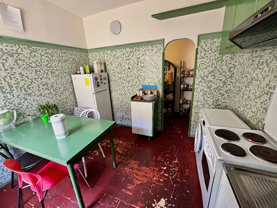 Immagine 5 di Appartamento in vendita  a Pisa