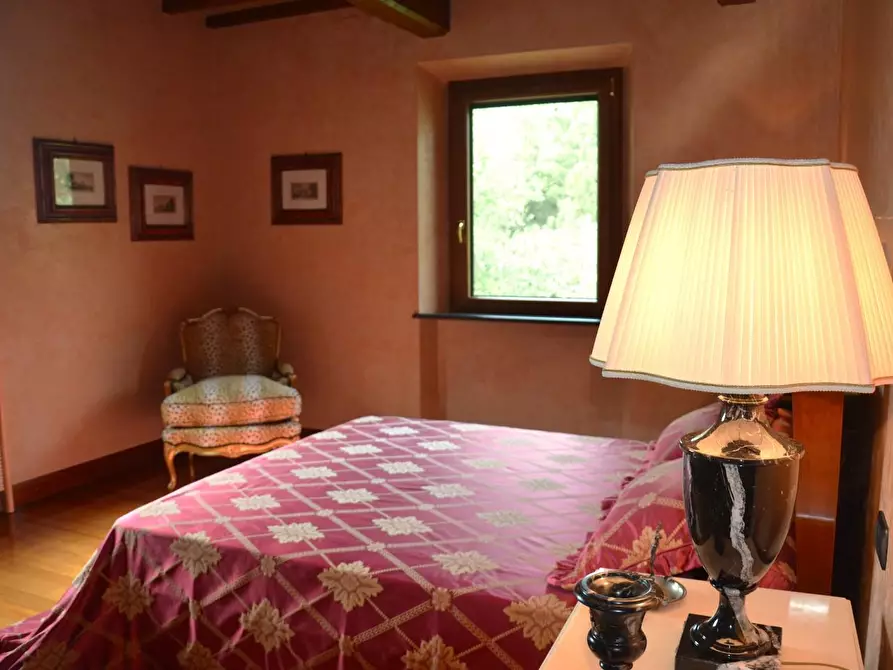 Immagine 23 di Rustico / casale in vendita  a Lucca