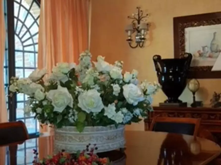 Immagine 16 di Rustico / casale in vendita  a Lucca