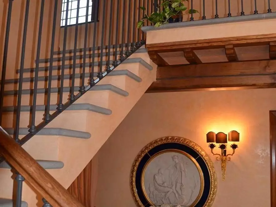 Immagine 20 di Rustico / casale in vendita  a Lucca