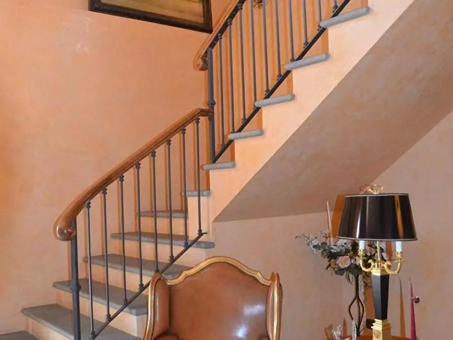 Immagine 13 di Rustico / casale in vendita  a Lucca