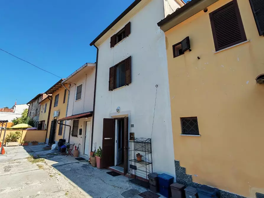 Immagine 39 di Terratetto in vendita  a Cascina