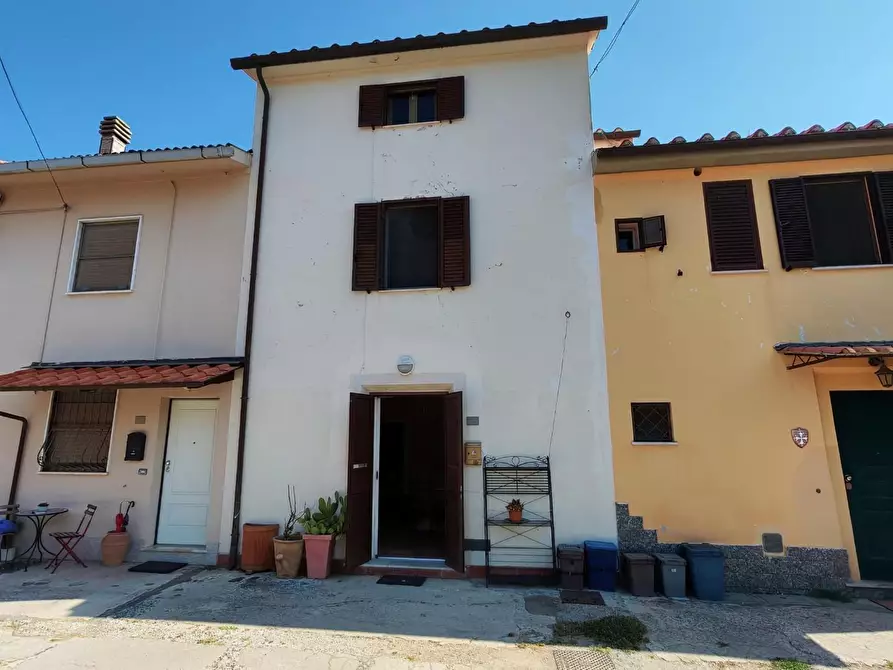 Immagine 38 di Terratetto in vendita  a Cascina