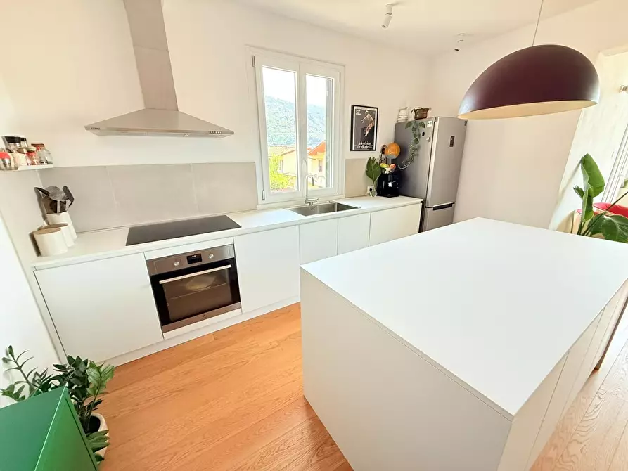 Immagine 9 di Appartamento in vendita  a Massa