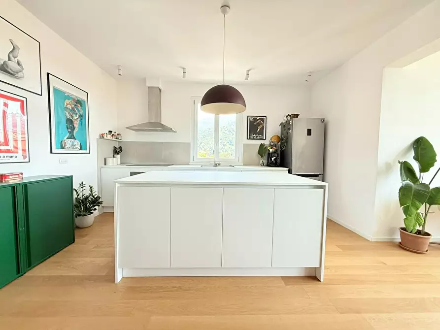 Immagine 6 di Appartamento in vendita  a Massa