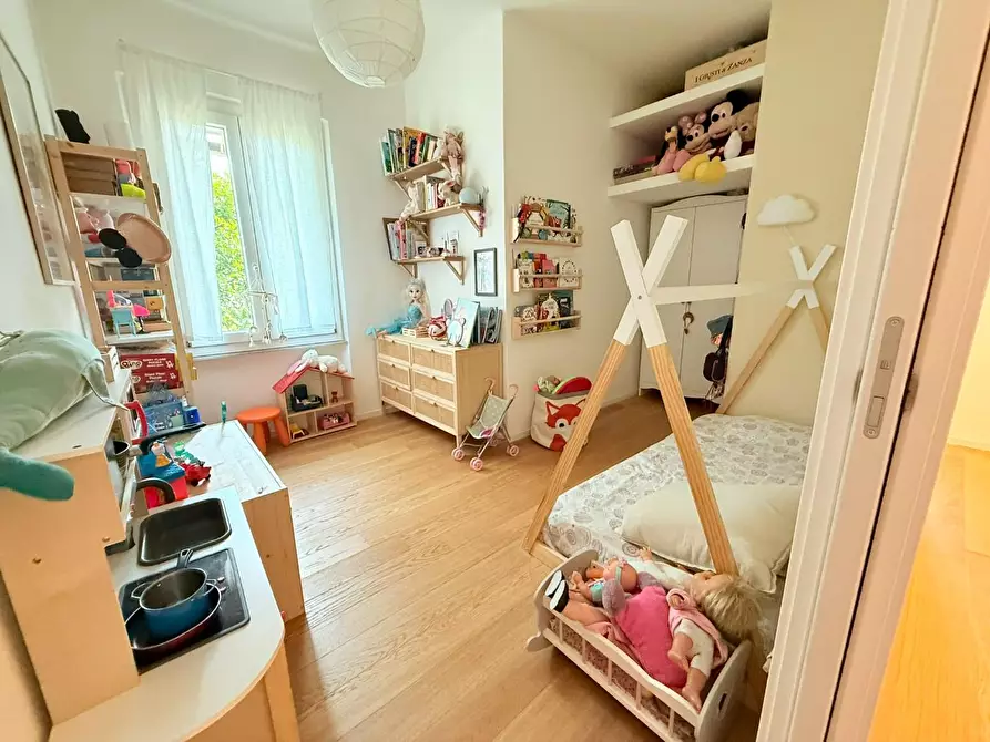 Immagine 23 di Appartamento in vendita  a Massa