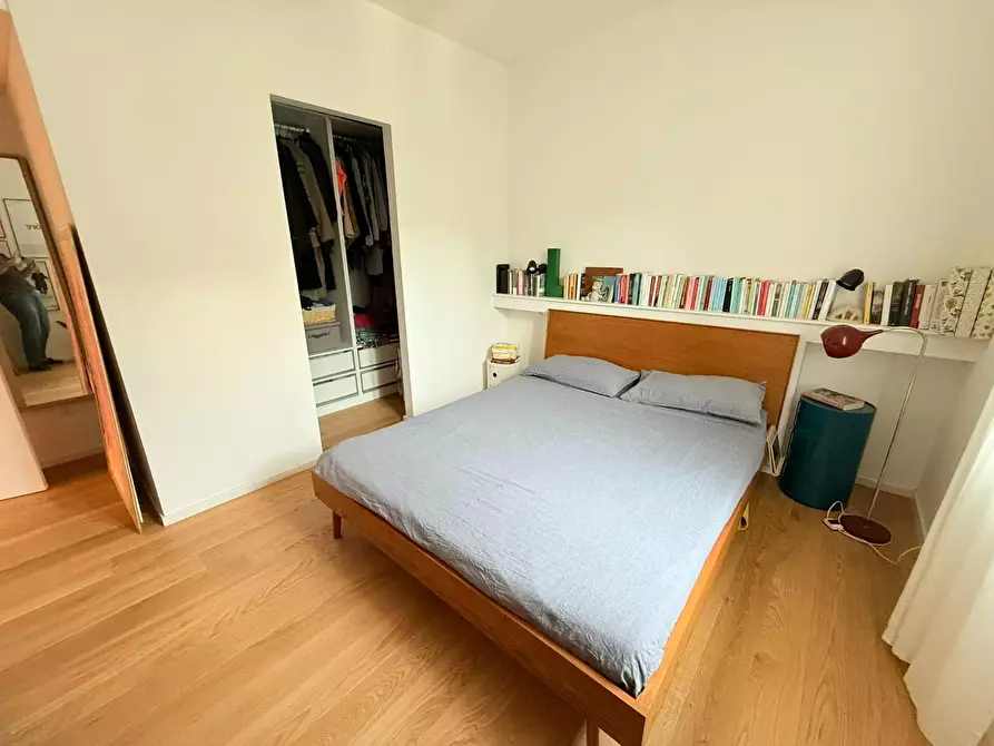 Immagine 22 di Appartamento in vendita  a Massa