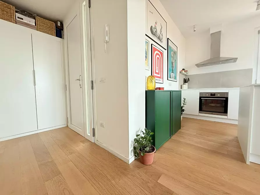 Immagine 4 di Appartamento in vendita  a Massa