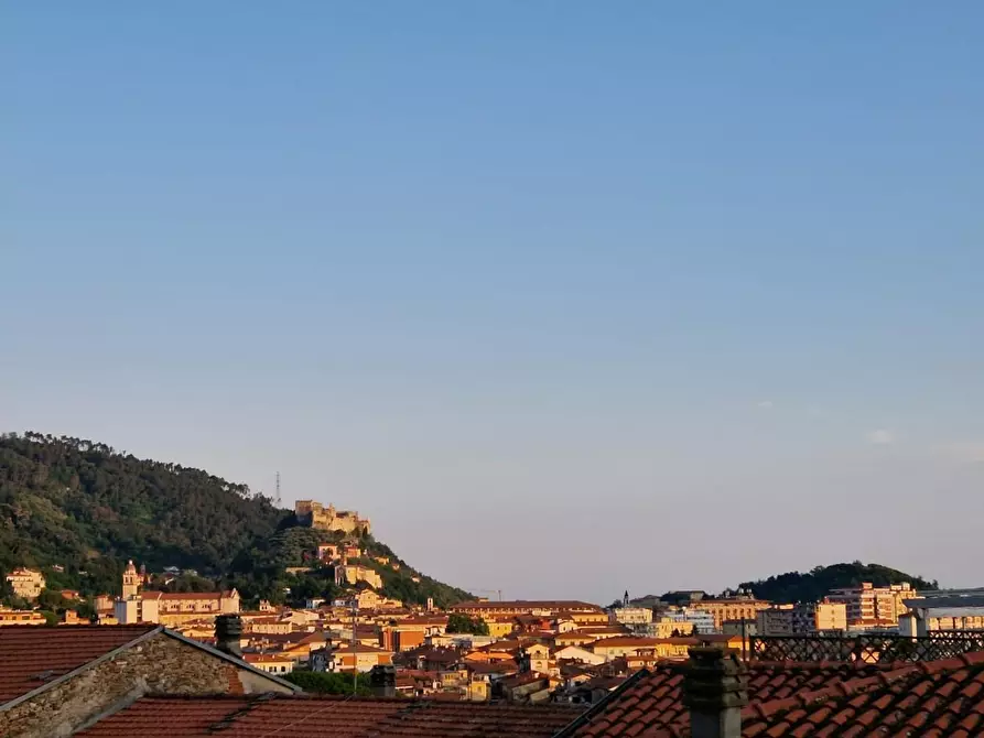 Immagine 27 di Appartamento in vendita  a Massa