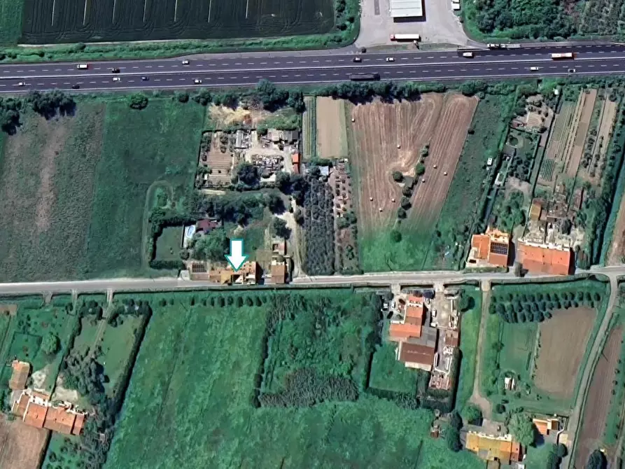 Immagine 2 di Deposito in vendita  a Cascina