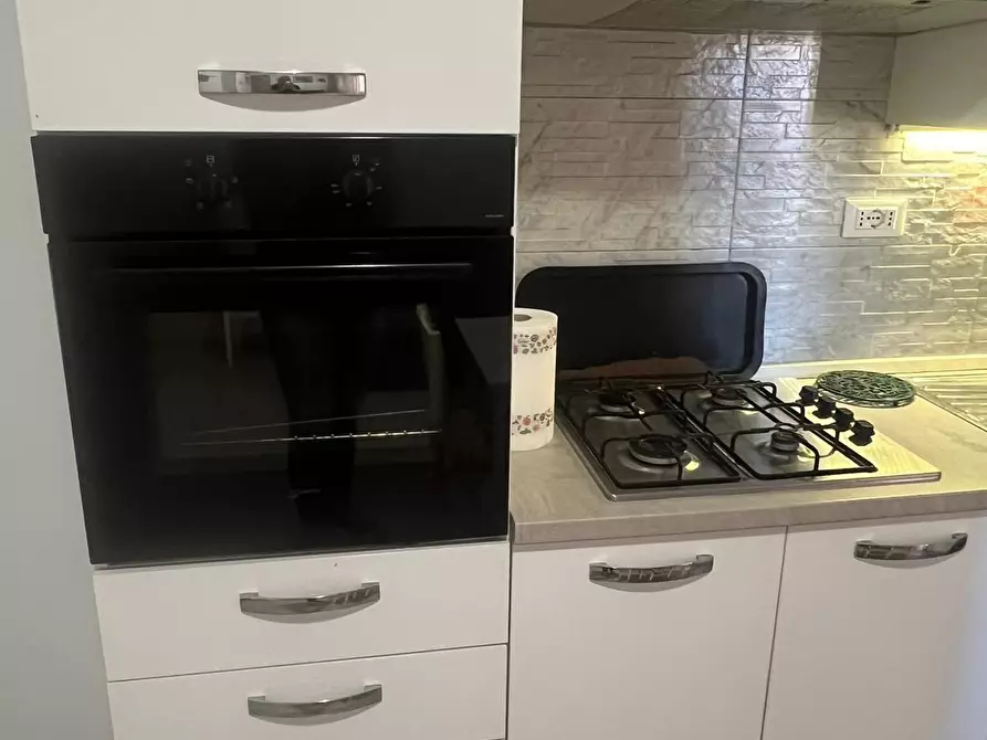 Immagine 5 di Appartamento in affitto  a Pisa