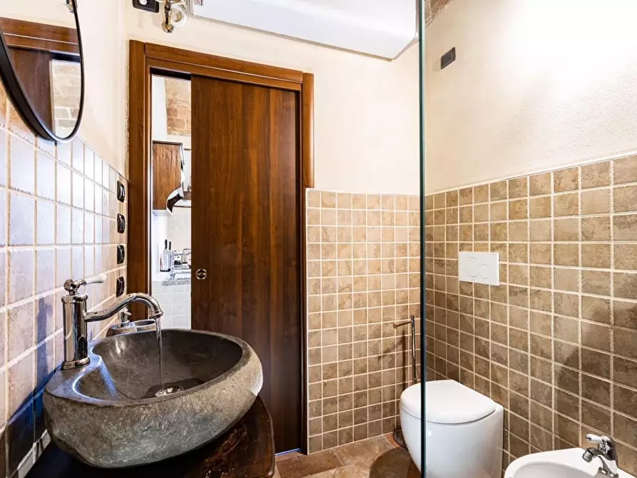 Immagine 20 di Appartamento in vendita  a Lajatico