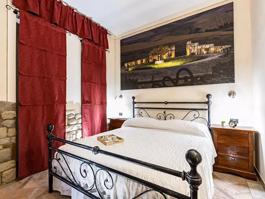 Immagine 9 di Appartamento in vendita  a Lajatico