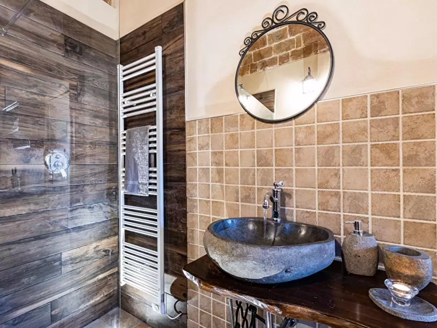 Immagine 19 di Appartamento in vendita  a Lajatico