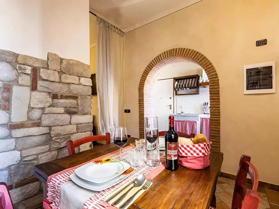 Immagine 6 di Appartamento in vendita  a Lajatico