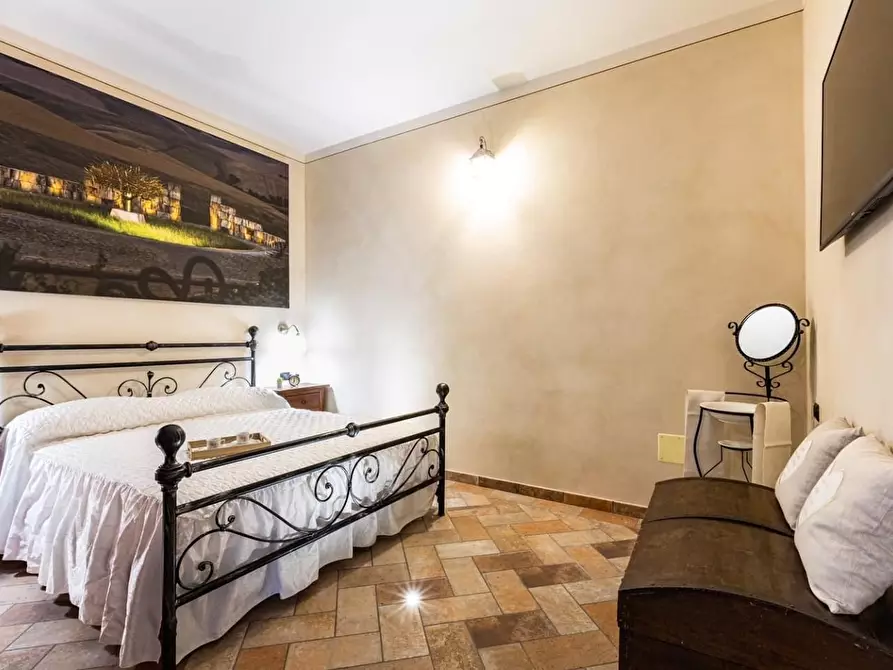 Immagine 7 di Appartamento in vendita  a Lajatico