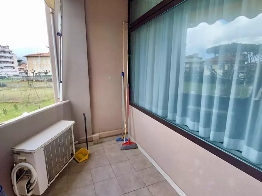 Immagine 18 di Appartamento in vendita  a Camaiore