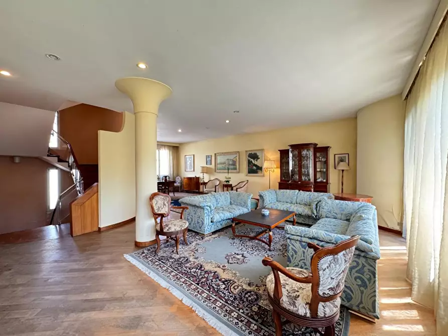 Immagine 22 di Villa in vendita  a Empoli