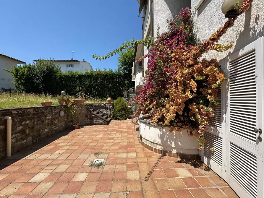Immagine 84 di Villa in vendita  a Empoli