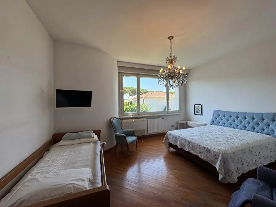 Immagine 50 di Villa in vendita  a Empoli