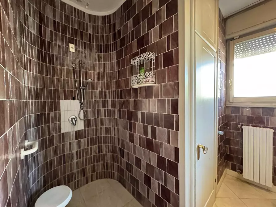 Immagine 69 di Villa in vendita  a Empoli