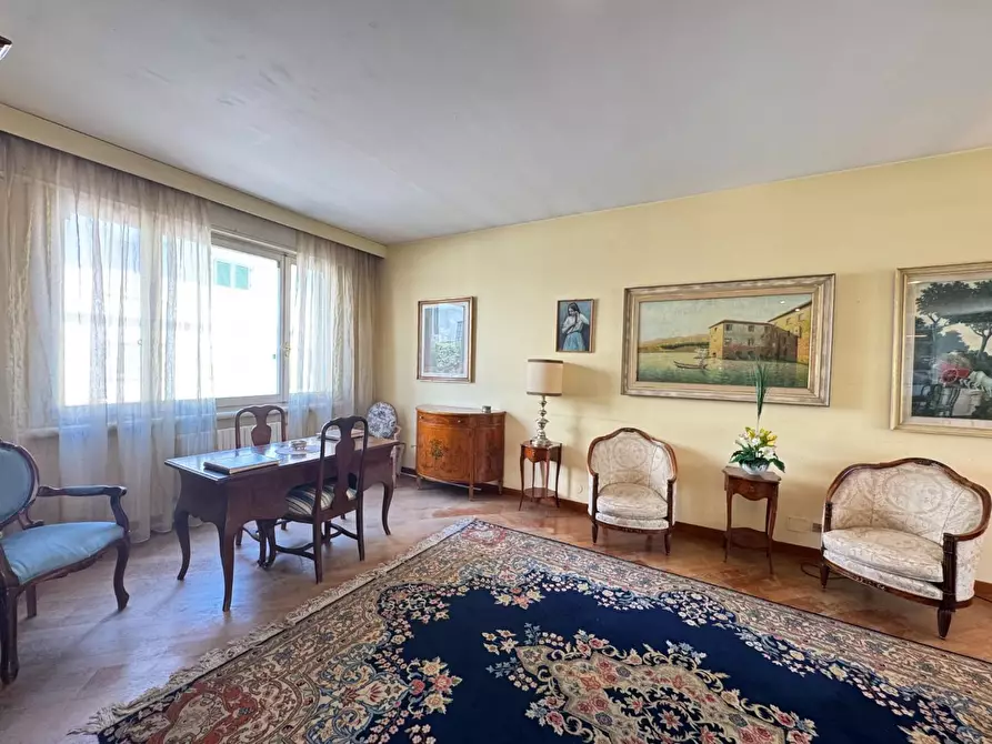 Immagine 16 di Villa in vendita  a Empoli