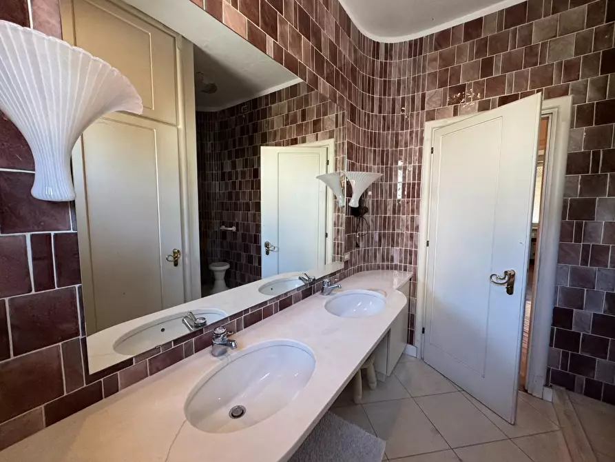 Immagine 67 di Villa in vendita  a Empoli