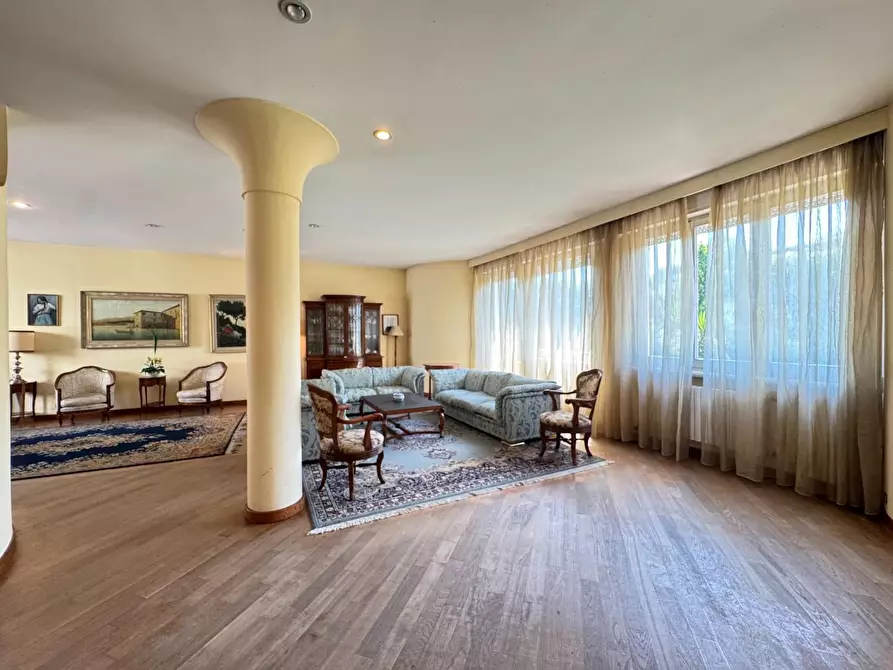 Immagine 6 di Villa in vendita  a Empoli