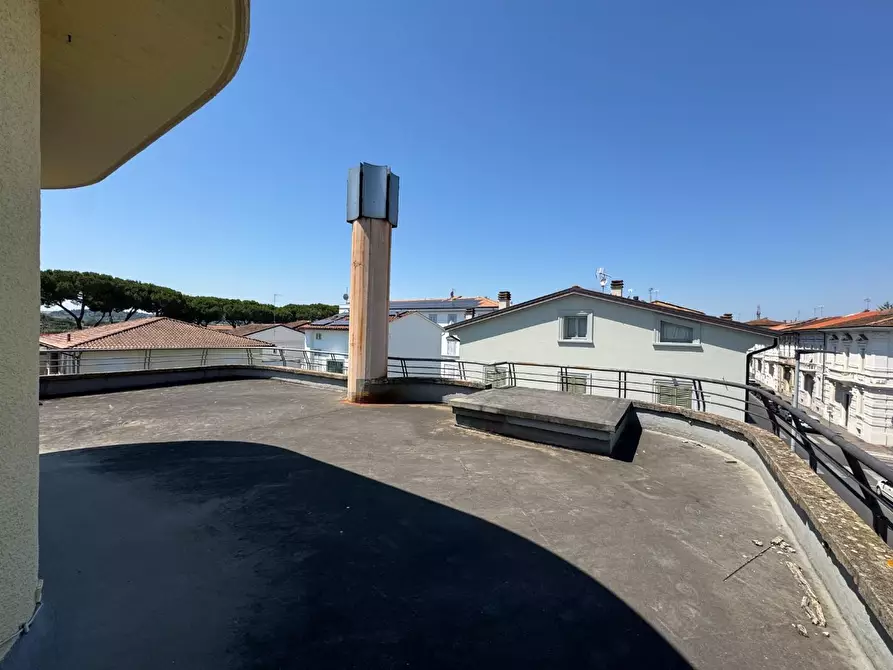 Immagine 83 di Villa in vendita  a Empoli