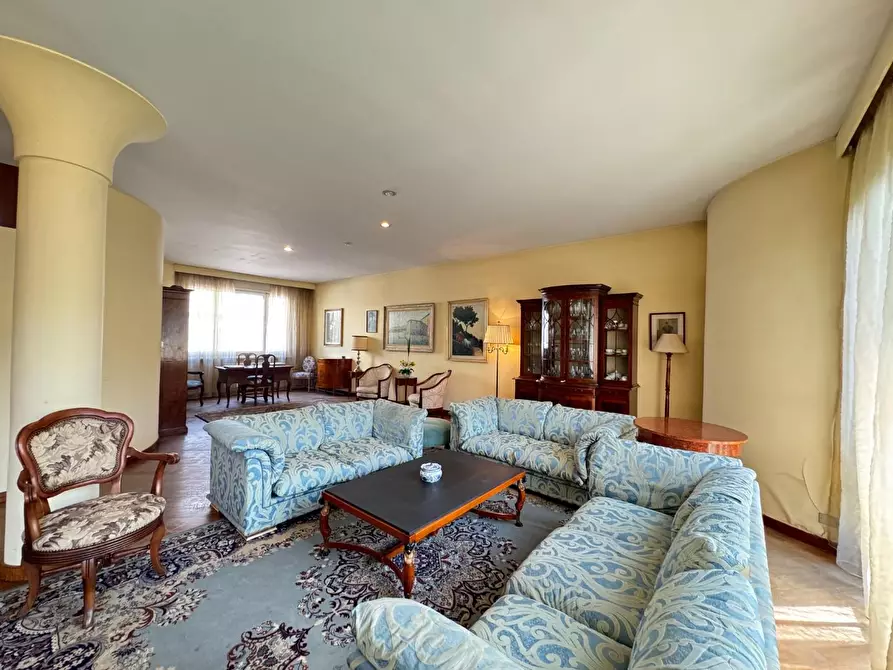 Immagine 23 di Villa in vendita  a Empoli