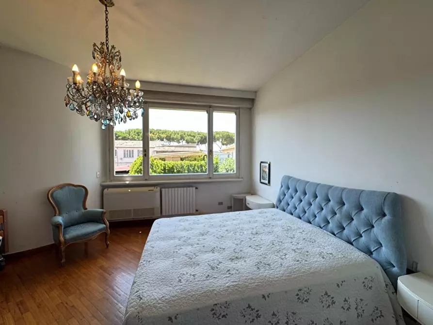 Immagine 52 di Villa in vendita  a Empoli