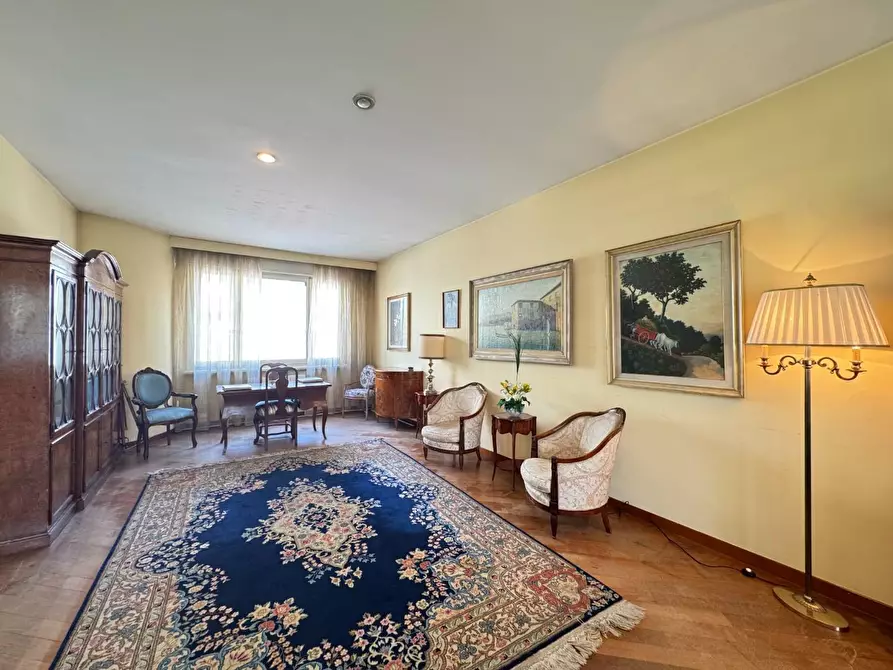 Immagine 9 di Villa in vendita  a Empoli