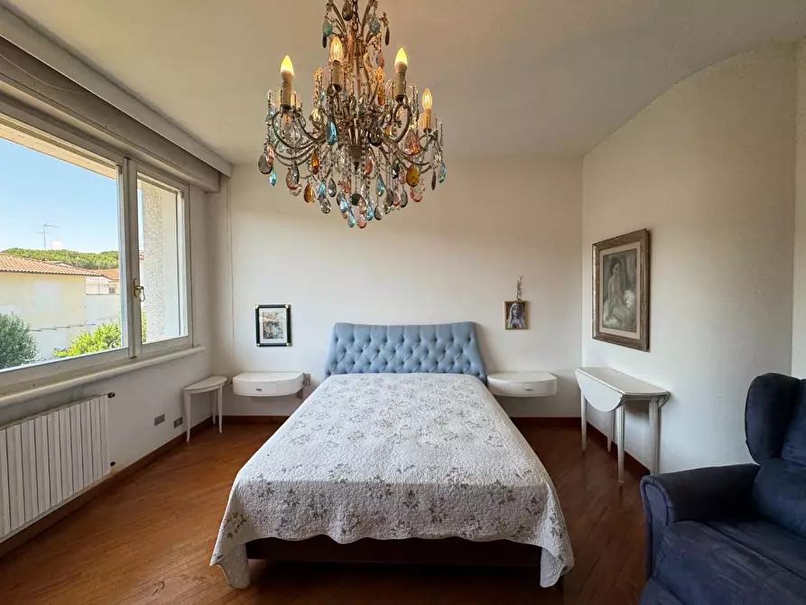 Immagine 53 di Villa in vendita  a Empoli