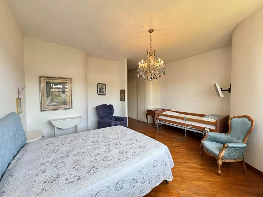 Immagine 54 di Villa in vendita  a Empoli