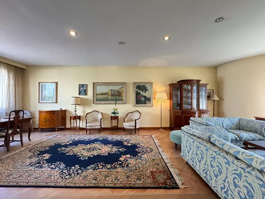 Immagine 21 di Villa in vendita  a Empoli