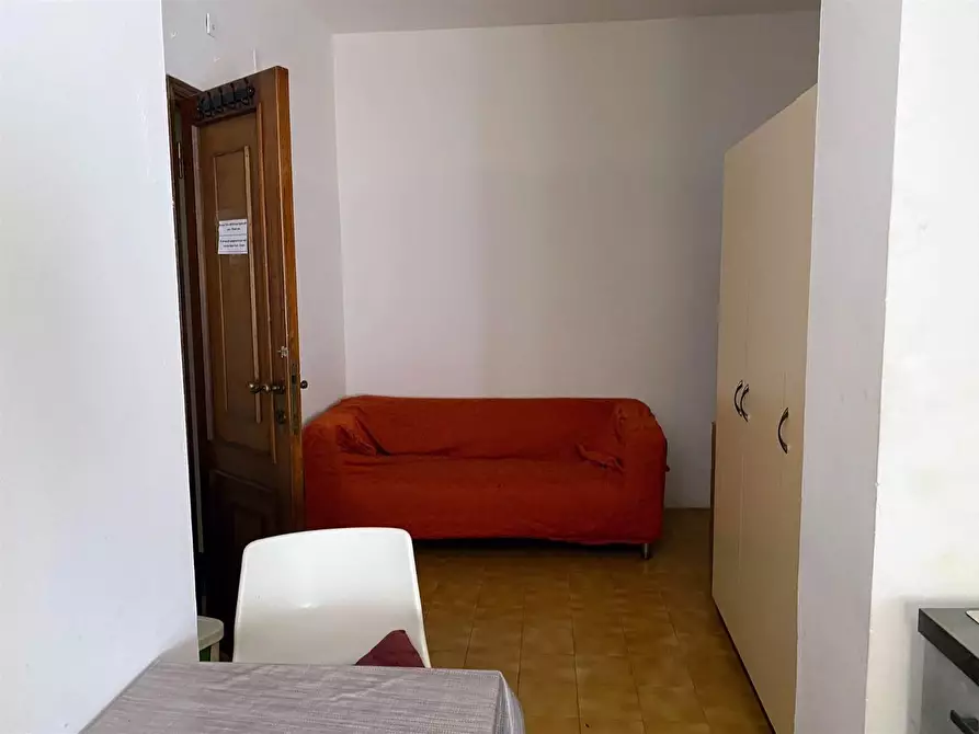 Immagine 13 di Appartamento in vendita  a Pisa