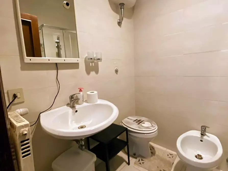 Immagine 12 di Appartamento in vendita  a Pisa